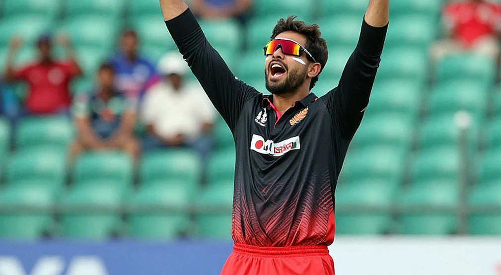 102 of 113 Runs in Boundaries: Abhishek Sharma's Innings Is Real, the 'Ahead of Gayle' Argument Is Not 102 of 113 Runs in Boundaries: Abhishek Sharma's Innings Is Real, the 'Ahead of Gayle' Argument Is Not