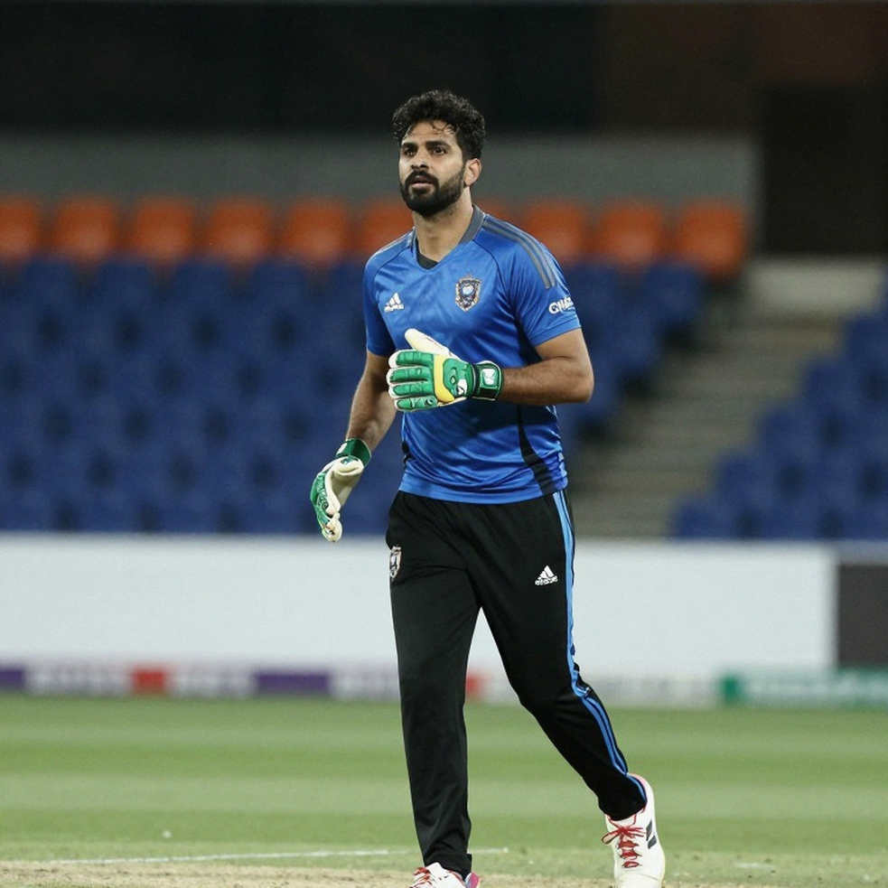 CSK's New Backroom: Three County Titles, Four Test Cricketers, and an Off-Spinner on the Batting Coach's Chair CSK's New Backroom: Three County Titles, Four Test Cricketers, and an Off-Spinner on the Batting Coach's Chair