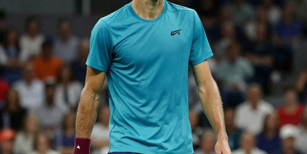 Ningbo Final: Rybakina's Title Defence Rests on Eleven Set Points, Not Six Aces